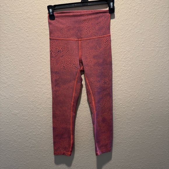 Lululemon size 4 Wunder Train High Rise Orange Crackle 23” - Picture 3 of 9